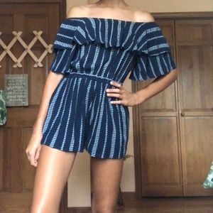 Off the shoulder jumper